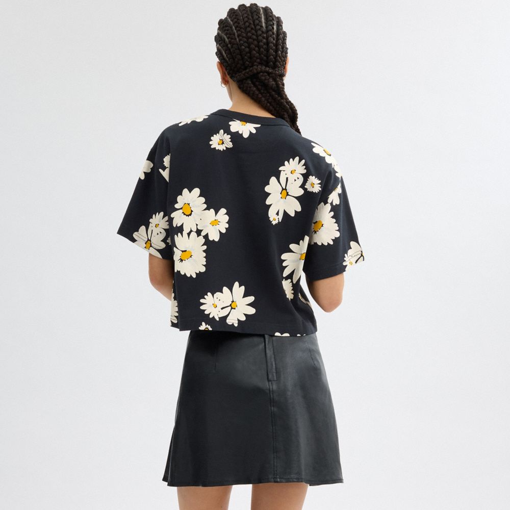 Black Coach Floral Cropped Signature Script In Organic Cotton Women T Shirts | SG_CH10892