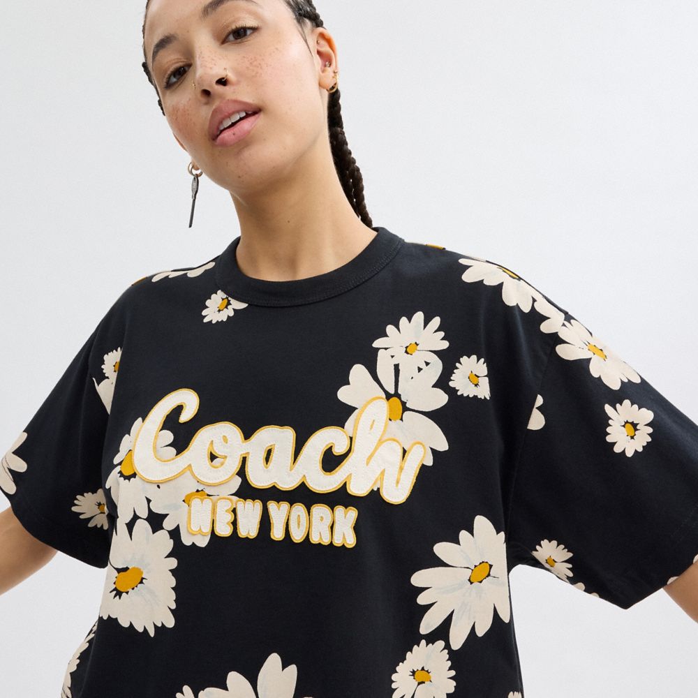 Black Coach Floral Cropped Signature Script In Organic Cotton Women T Shirts | SG_CH10892