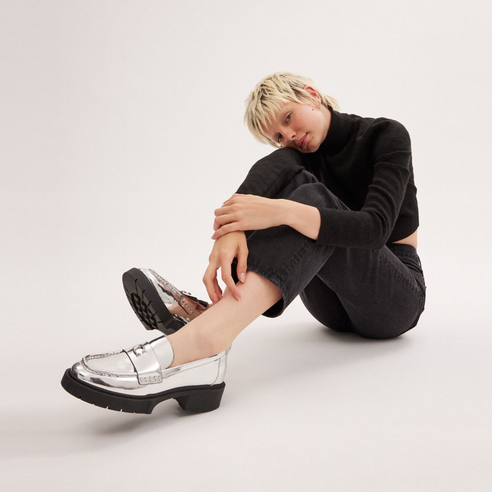 Silver Coach Leah In Metallic Leather Women Loafers | SG_CH92770